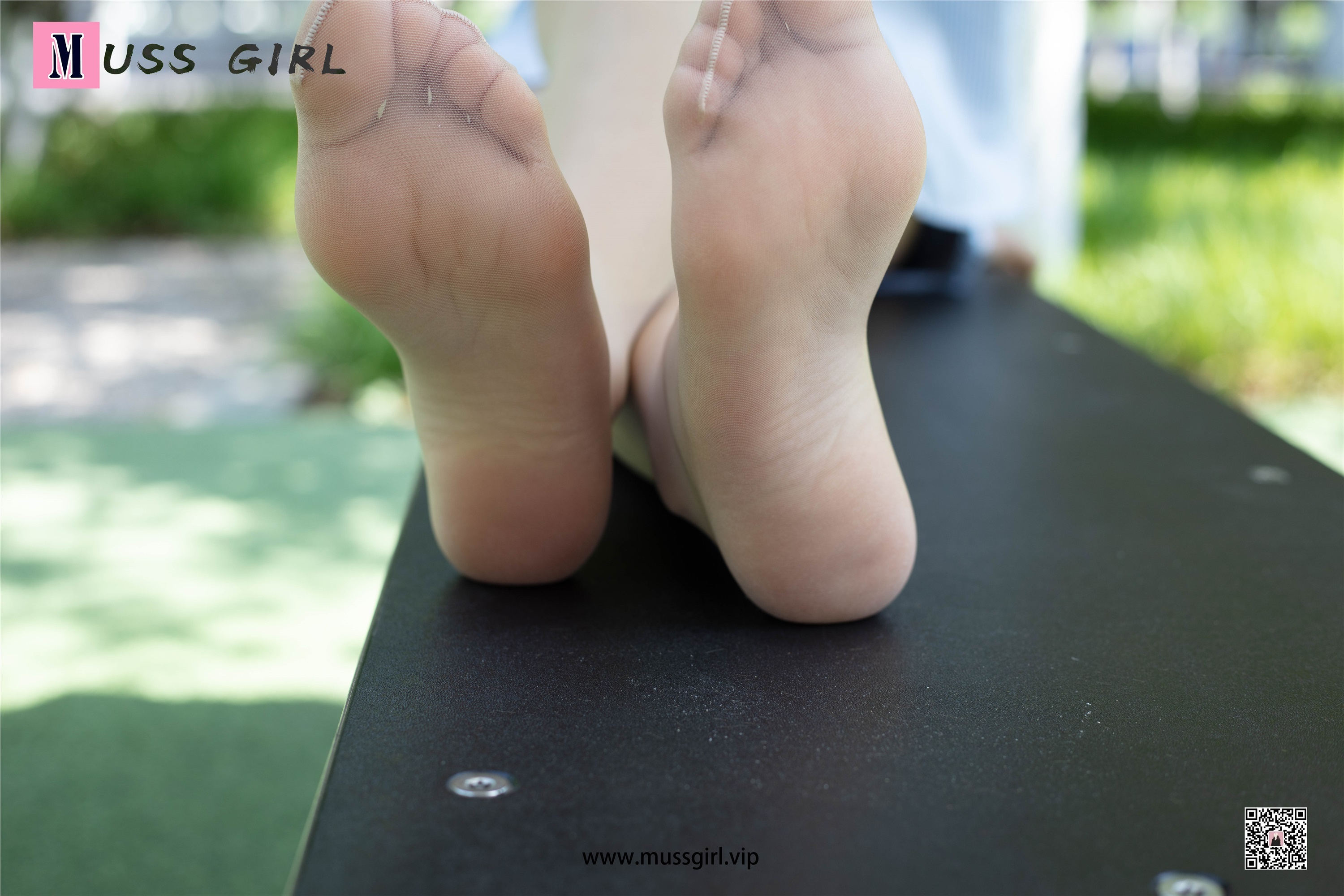 MussGirl慕丝女郎  NO.212 牛仔热裤肉丝美女2